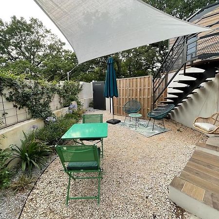 Bulle De Detente Avec Jacuzzi Saint-Martin-de-Londres Экстерьер фото