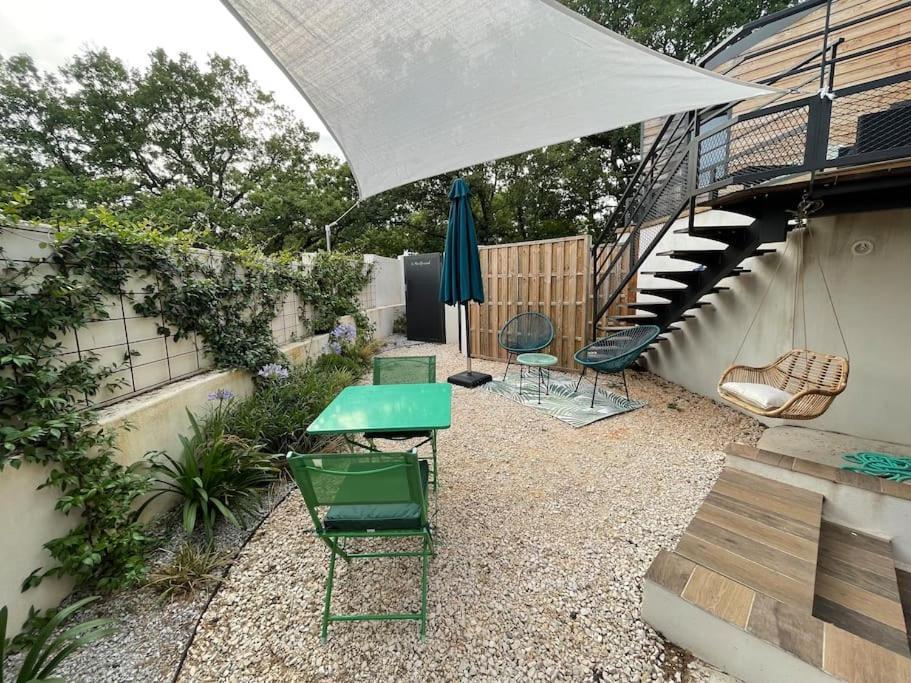 Bulle De Detente Avec Jacuzzi Saint-Martin-de-Londres Экстерьер фото
